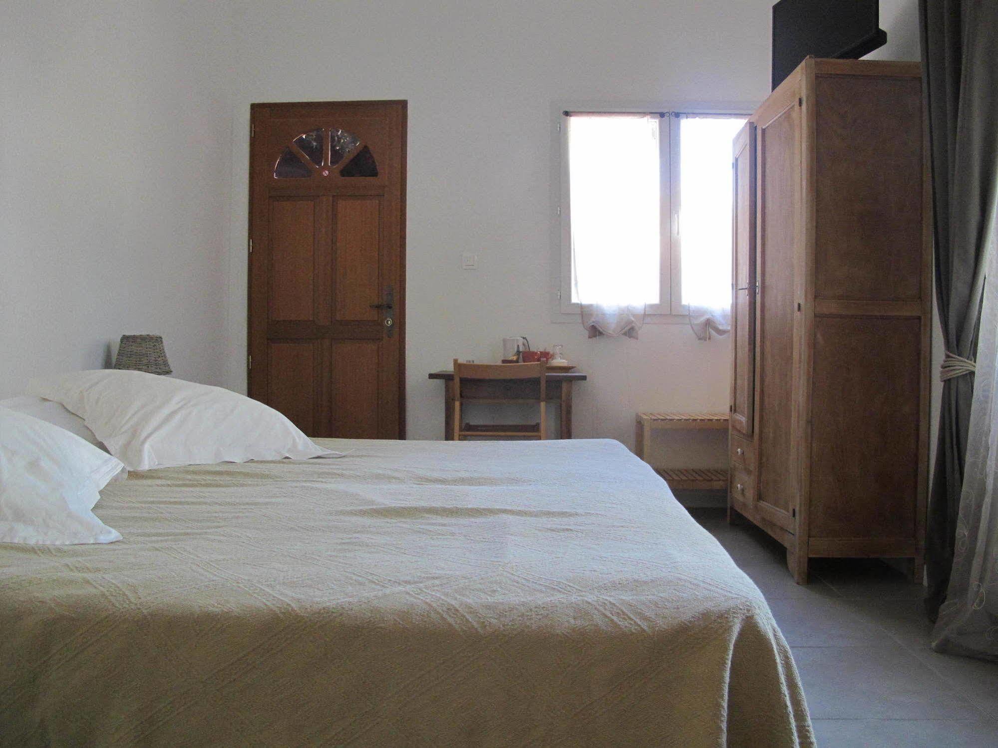 Bed and Breakfast Lou Cardalines Bédoin Exterior foto